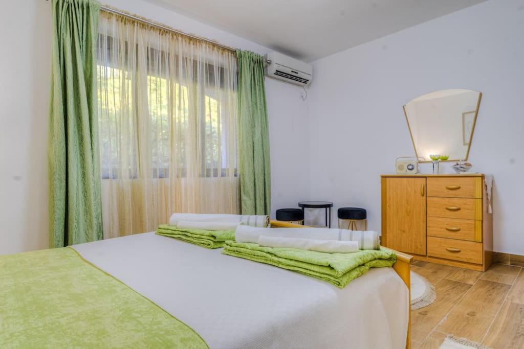 Villa Pavle'S Oasis Virpazar Exterior foto