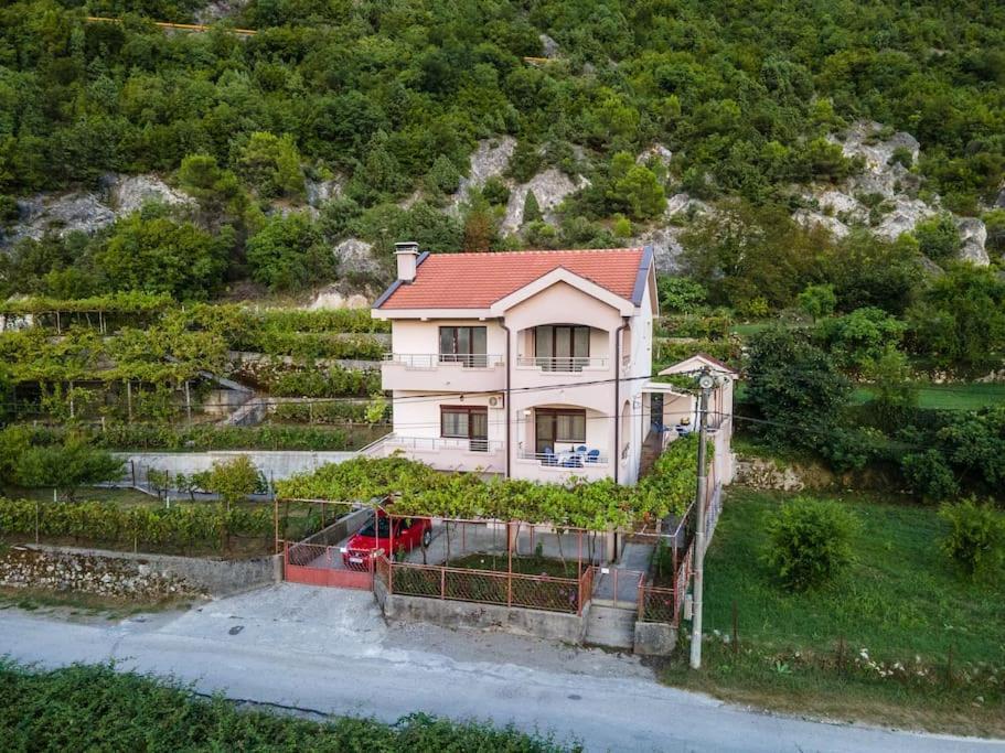 Villa Pavle'S Oasis Virpazar Exterior foto